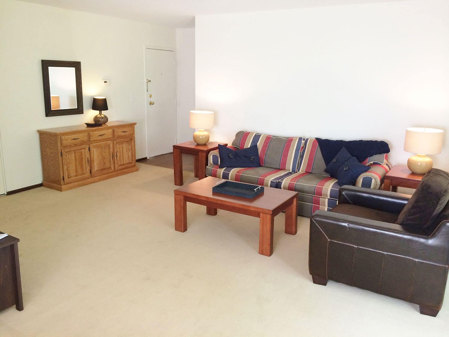 Photo Tour of Cliffside Manor Apartments in Emsworth